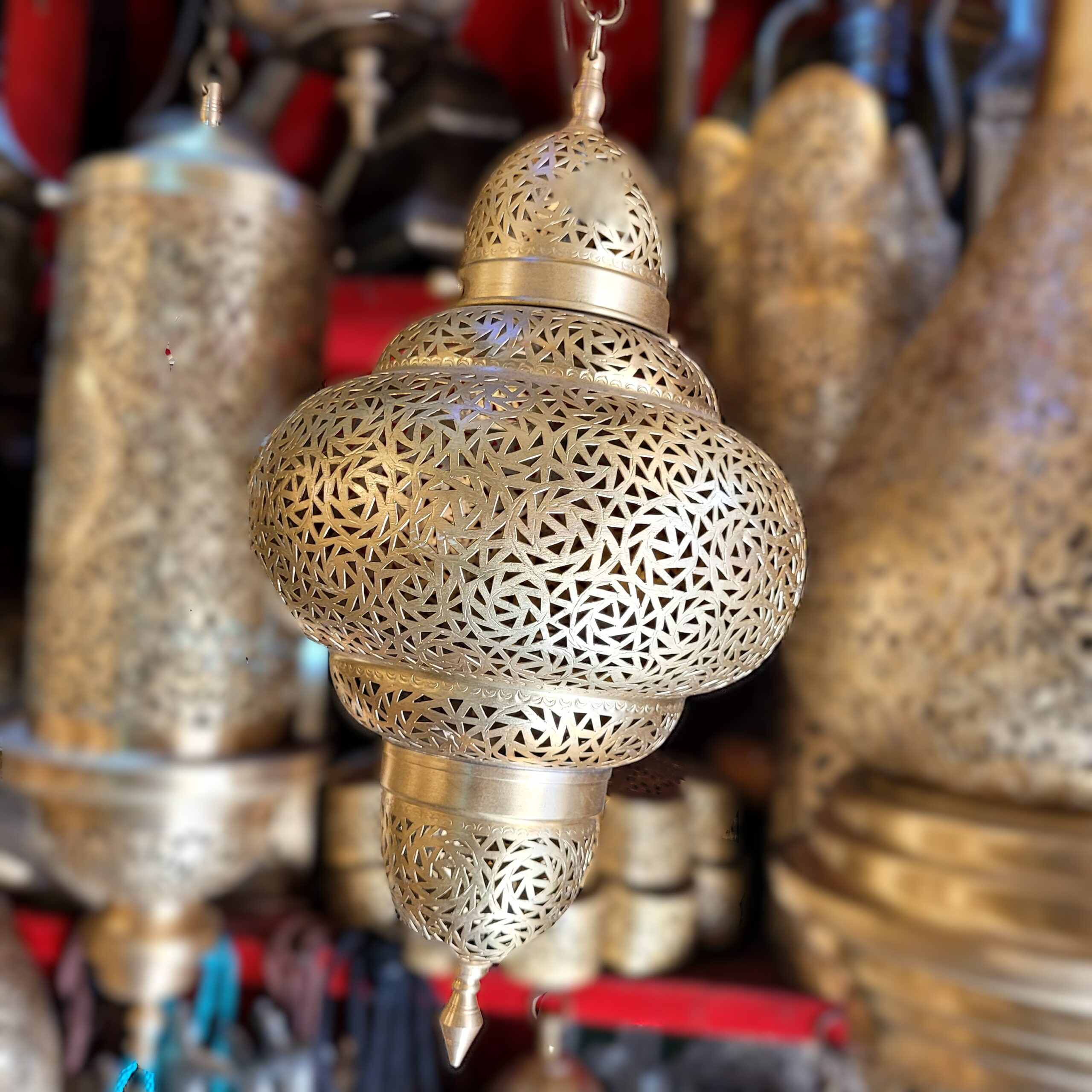 Suspension artisanale en bronze de Fès